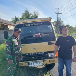 PJSBABEL.COM (BANGKA) – Tim Satuan Tugas Khusus (Satgasus) Pos Penyekatan bersama anggota BKO Korem 045/Garuda Jaya (Gaya) Pos Jelitik mengamankan belasan ton biji timah yang diduga ilegal, Senin (16/12/2025) pagi sekitar pukul 06.15 WIB.