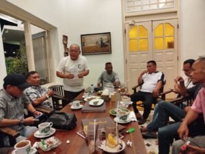 PJSBABEL.COM (BANGKA BELITUNG) — Perjuangan pembentukan Calon Daerah Otonomi Baru (CDOB) Bangka Utara ditegaskan tidak boleh berhenti pada tataran wacana dan simbolik semata. Tahun 2026 harus menjadi momentum akselerasi yang nyata dan terukur, dengan langkah konkret berupa pembentukan tiga kecamatan persiapan sebagai fondasi utama pemekaran wilayah. Minggu (28/12/2025).