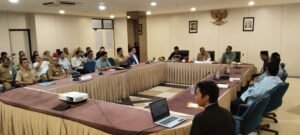 PJSBABEL.COM (Pangkalpinang) – Badan Usaha Milik Daerah (BUMD) Provinsi Kepulauan Bangka Belitung, PT Bumi Bangka Belitung Sejahtera (PT B3S), menandatangani nota kesepahaman (MoU) dengan PT Pascal Biotech Indonesia dalam upaya pengendalian penyakit mematikan kelapa sawit Basal Stem Rot (BSR) atau busuk pangkal batang.