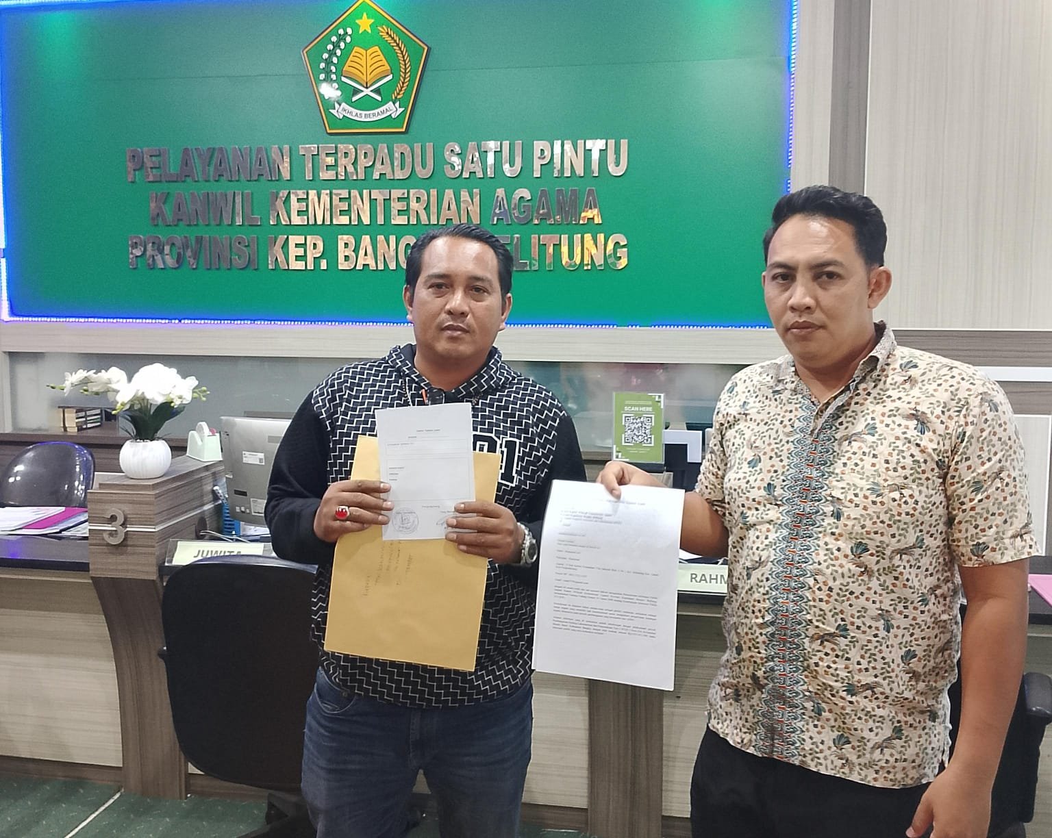 PJSBABEL.COM (Bangka Belitung) — Upaya memperoleh informasi publik terkait proyek pembangunan Gedung Laboratorium dan Perpustakaan Tipe 2 MTsN 2 Desa Zed, Kecamatan Mendo Barat, Kabupaten Bangka, kembali menemui jalan buntu. Rabu (21/1/2026).