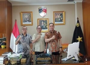 Jakarta — Posisi Wakil Kepala Kepolisian Daerah Kalimantan Barat (Wakapolda Kalbar) resmi mengalami pergantian. Brigadir Jenderal Polisi Hindarsono, S.I.K., S.H., M.Hum. ditunjuk untuk mengisi jabatan strategis tersebut, menggantikan Brigjen Pol Roma Hutajulu.