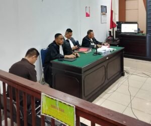PJSBABEL.COM (PANGKALPINANG) — Sidang lanjutan perkara dugaan kelalaian medis yang menyebabkan meninggalnya pasien anak kembali mengungkap fakta penting di ruang persidangan. Saksi dokter M. Basri membeberkan secara rinci perannya dalam menangani pasien saat berada di Instalasi Gawat Darurat (IGD), termasuk kondisi awal pasien yang datang tanpa membawa dokumen medis pendukung. Sabtu (31/1/2026).