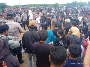 PJSBABEL.COM (BANGKA BARAT)  — Penertiban aktivitas tambang timah di kawasan Bukit Intan Estate PT Bumi Permai Lestari (BPL), Desa Terentang, Kecamatan Kelapa, Kabupaten Bangka Barat, memicu kedatangan warga ke lokasi tersebut, Rabu (4/2/2026).