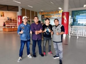 PJSBABEL.COM (Pangkalpinang) – Ada perpisahan yang terasa lebih dari sekadar serah terima jabatan. Itulah yang dirasakan insan pers Bangka Belitung saat Basuki Raharjo, Kasi Penerangan Hukum Kejaksaan Tinggi Kepulauan Bangka Belitung, menyampaikan pamit setelah 5 tahun 8 bulan mengabdi di Negeri Serumpun Sebalai. Jum'at (6/2/2026).