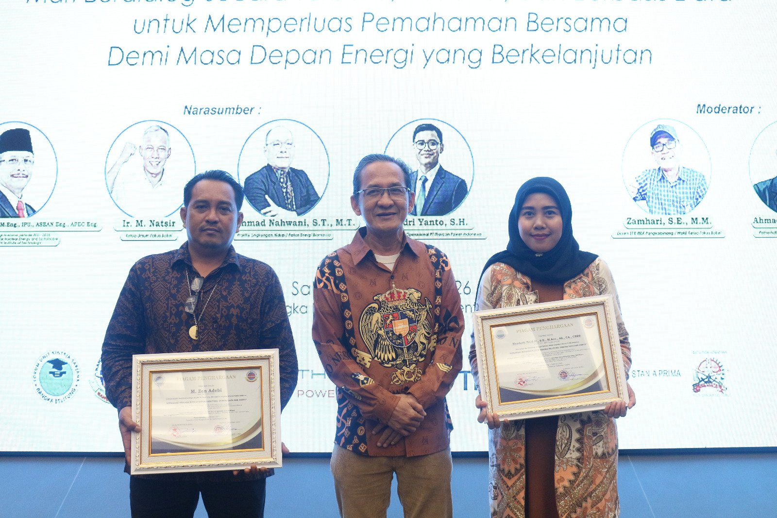 PJSBABEL.COM (PANGKALPINANG) – Rencana pembangunan Pembangkit Listrik Tenaga Nuklir (PLTN) di Bangka Belitung terus menjadi perbincangan hangat di ruang publik. Dalam Diskusi Publik bertajuk “Memahami Rencana PLTN di Bangka Belitung: Diskusi Data dan Fakta” yang digelar oleh FOKUS Babel dan KBO Babel, suara akademisi hadir memberikan perspektif yang lebih komprehensif dan berbasis kajian ilmiah. Sabtu (14/2/2026)