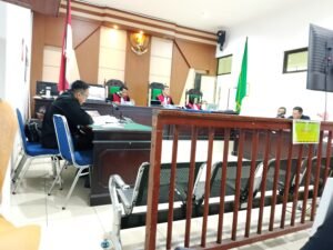 PJSBABEL.COM (Pangkalpinang) - Sidang lanjutan perkara dugaan kelalaian medis kembali menguak simpul penting terkait penanganan pasien Aldo, khususnya mengenai status kegawatdaruratan dan keterlambatan pemindahan ke ruang Pediatric Intensive Care Unit (PICU). Sabtu (7/2/2026).