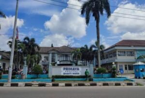 PJSBABEL.COM (PANGKALPINANG) — Dugaan penolakan pasien oleh pihak *RS Bakti Wara Pangkalpinang* kembali mengguncang kepercayaan publik terhadap layanan kesehatan. Peristiwa yang terjadi pada Rabu (18/3/2026) ini tidak sekadar memicu kekecewaan keluarga, tetapi juga membuka potensi pelanggaran hukum serius di sektor pelayanan medis.