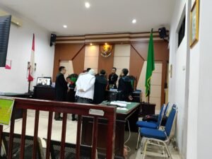 PJSBABEL.COM (PANGKALPINANG) — Persidangan perkara yang menjerat dokter Ratna Setia Asih di ruang Tirta Pengadilan Negeri Pangkalpinang, Kamis (5/3/2026), mengungkap sejumlah fakta yang memunculkan tanda tanya baru terhadap proses penyidikan kasus tersebut.